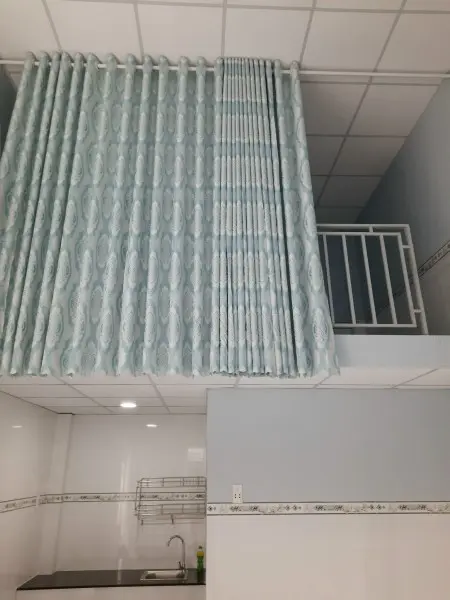 Phòng Còn Mới 35M2. Gác Xép 15M2. Có Cổng Riêng. Lô Góc. Điện Nước Tính Giá Hộ Gia Đinh