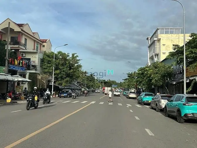 Bán Dãy Trọ 40 Pn Mtkd Đsố 28 Ngang 10M 630M2 Tiện Xây Gần Trường 50Tỷ