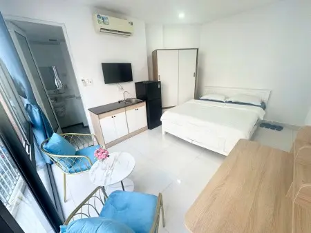 Thuê Phòng Full Nt Ban Công Lớn Bùi Văn Thêm, Phú Nhuận Gần Ngã Tư Phú Nhuận, Tiện Đi Sân Bay Gần Q1