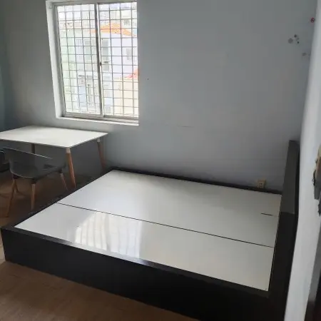 Cho Thuê Phòng Trọ 25M2. Giá 4,3 Triệu. Hẻm 6 Mét. Gần Sân Bay Và Công Viên Gia Định.