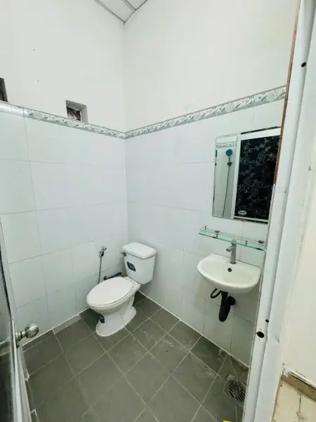 Phòng Gác Lửng Siêu Rẻ Có Máy Lạnh 14/10A Đường 53 Q. Gò Vấp (Thang Máy, Vân Tay)