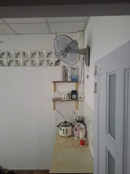 Phòng Trọ Sinh Viên 1Tr9 (Ưu Tiên Nữ), Cửa Sổ, Ngay Hàng Xanh Hcm.