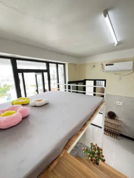 Phòng Có Gác Không Giới Hạn Người Ở 35M2 Ban Công Full Nt Mới 100% Gần Đh Hutech, Gtvt, Ngoại Thương