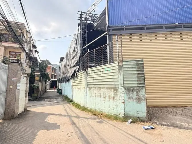 Chính Chủ Gửi Bán Lô Đất Góc 2 Mặt Tiền Hẻm Xe Tải Đường Lê Văn Thịnh