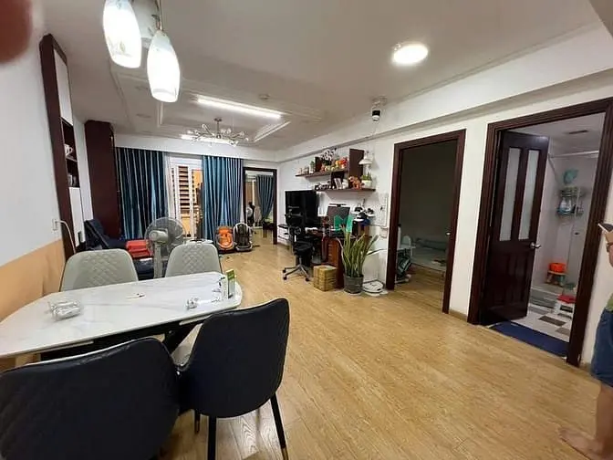 Chung Cư Screc, Trường Sa, Q3: 3P Ngủ, 2Wc, Nội Thất, 15Tr/Th, 95M2