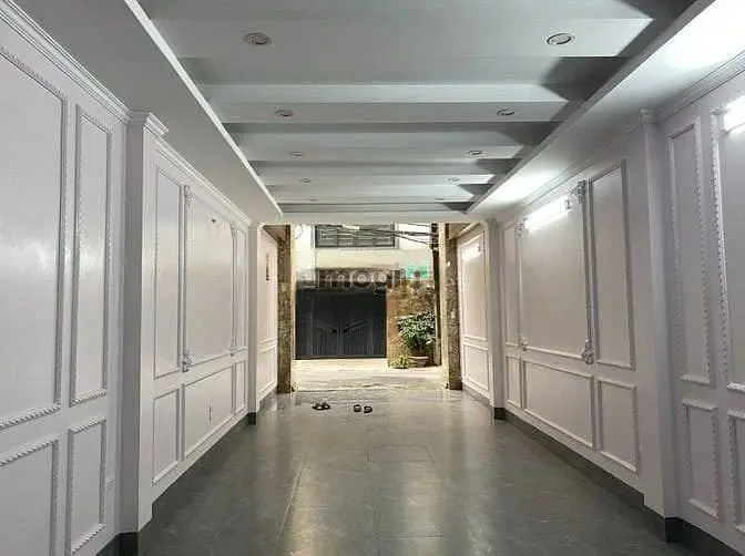 Bán Mặt Phố Yên Lạc | 50M2 | 7 Tầng | Mt 4.8M | Giá Chỉ 28 Tỷ