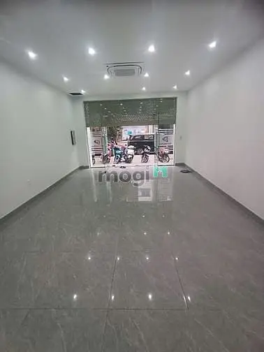 Cho Thuê Nhà Galaxy Vạn Phúc. Dt 85M, 5 Tầng, Thông Sàn, Thang Máy