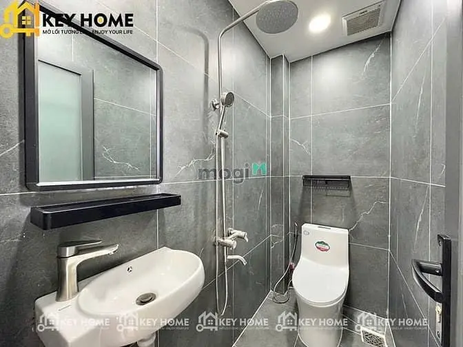 Studio - Full Nội Thất - Ban Công - Mới Xây Ngay Công Viên Phần Mềm