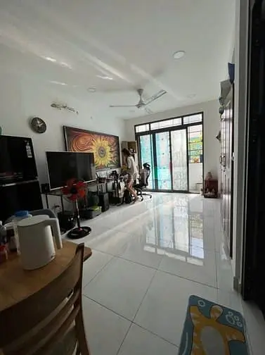 C/C Nguyễn Tri Phương, P8, Q5, 70M2, 2Pn, 1Wc, Lầu 4, Thang Bộ, 9Tr/Th