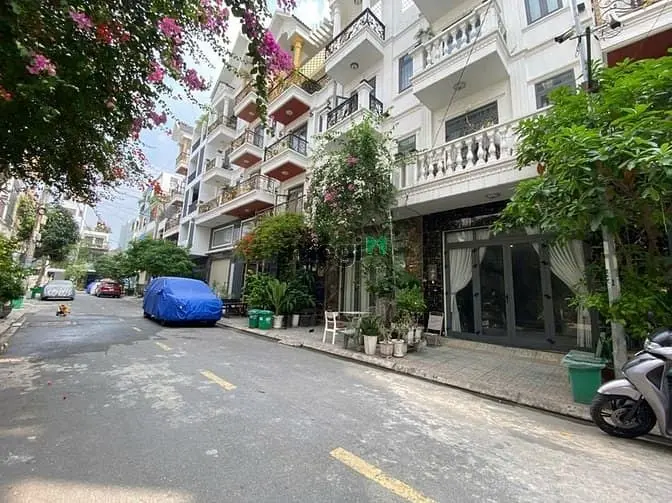 Bán Nhà Đường Nguyễn Văn Quá Q12 - Đường 10M Có Lề - 5 Tầng - 6 Tỷ 3