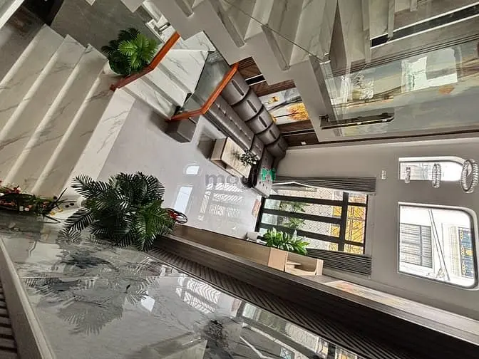 Nhà Xây Mới 5 Tầng Hiện Đại , Thang Máy Cao Cấp , Hẻm Rộng 6M,