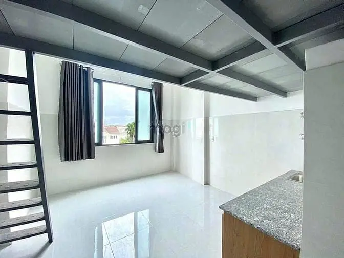 Duplex - Full Nội Thất - Giá Rẻ - Mới Xây Ngay Công Viên Làng Hoa