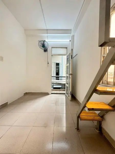 Máy Lạnh, Cửa Sổ Thoáng, Giữ Phòng Đến Đầu Tháng 7 - Lê Văn Khương, Q12