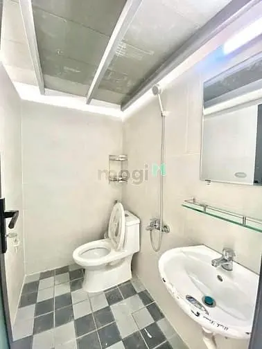 Duplex - Full Nội Thất - Giá Rẻ - Mới Xây Ngay Công Viên Làng Hoa