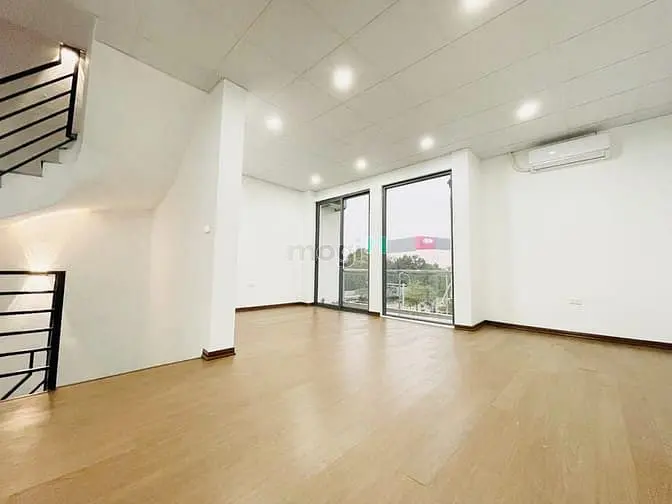 Cho Thuê Lk Hoàng Thành , Mỗ Lao, Hà Đông 150M2, 5T, Thang Máy,