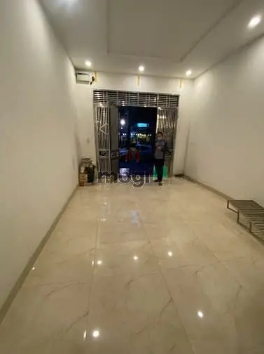 Cho Thuê Nhà Phân Lô Ô Tô Tránh Phố Nguyễn Xiển Dt 60M,5T,Mt4,6M,