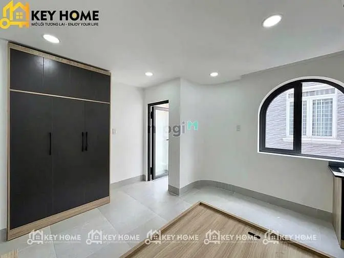 Studio - Full Nội Thất - Ban Công - Mới Xây Ngay Công Viên Phần Mềm