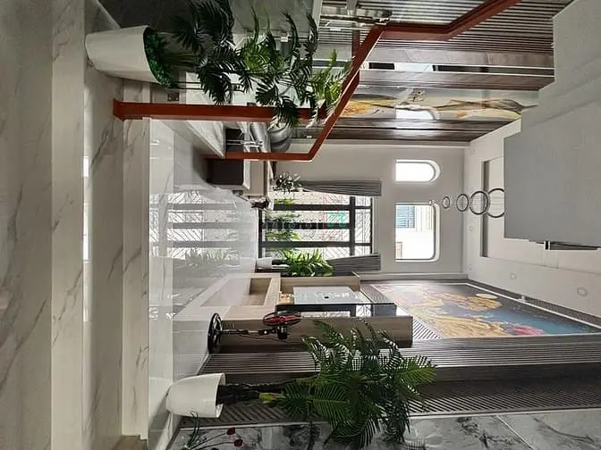 Nhà Xây Mới 5 Tầng Hiện Đại , Thang Máy Cao Cấp , Hẻm Rộng 6M,