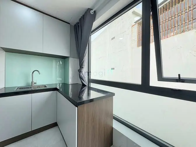 Căn Hộ - Full Nôi Thất - Ban Công - Mới Xây Ngay Công Viên Phần Mềm