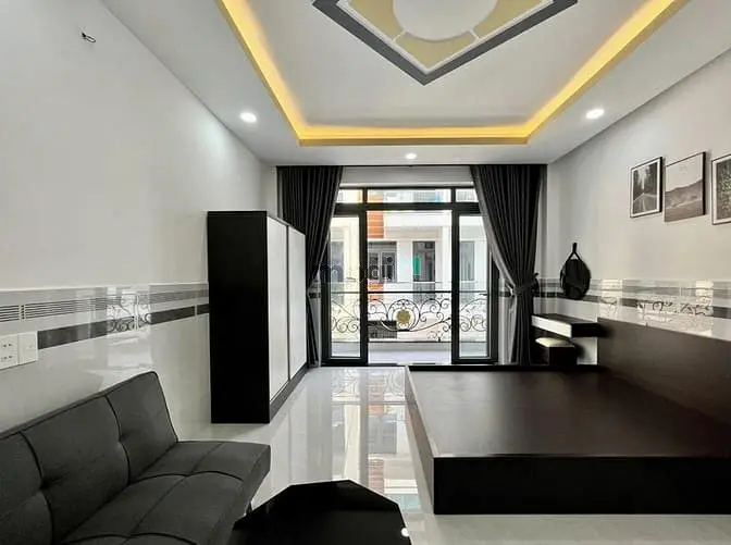 Căn Hộ Mới Xây - Ban Công Full Nội Thất Ngay Đại Học Nguyễn Tất Thành