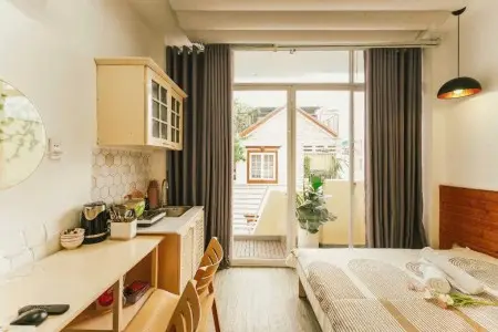 Cho Thuê Phòng Fulll Nội Thất Cửa Sổ Và Ban Công Thoáng Mát Ở Lê Văn Sỹ Phú Nhuận Giáp Quận 1,Quận 3