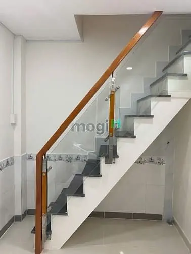 Nhà Sổ Hồng Riêng Hẻm Lớn Giá Chỉ Dưới 2 Tỷ