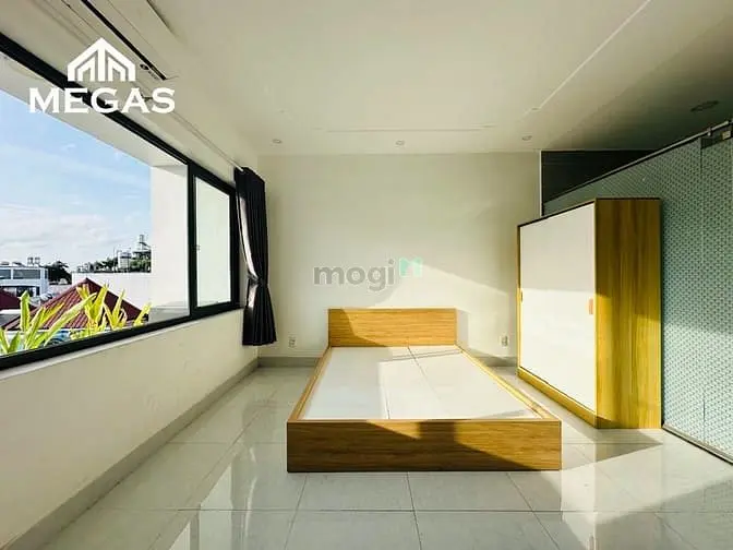 Studio Cửa Sổ To - Full Nội Thất Mới Xây Ngay Cầu Sắt Nguyễn Thái Sơn