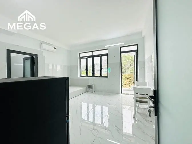 Studio - Ban Công - Full Nội Thất - Mới Xây Ngay Sau Đại Học Ntt