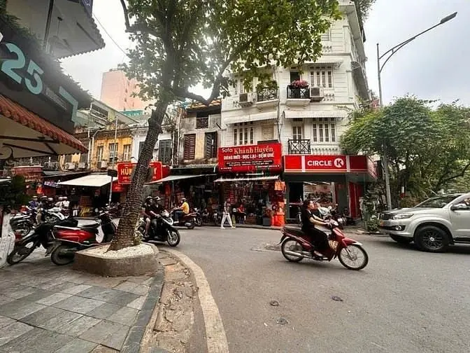 Bán Mặt Phố Hà Trung | 106M2 | 2 Tầng | Mt 4.3M | Giá Chỉ 90 Tỷ