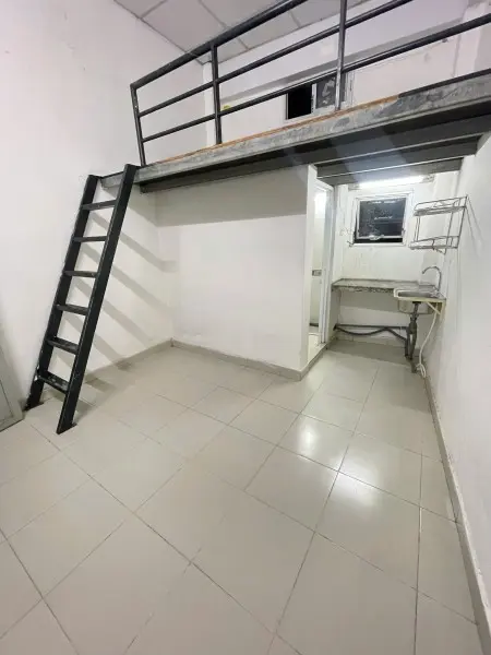 Phòng Ban Công, View Hồ Bơi, 3 Cửa,Có Gác Giá 3Tr, Giờ Giấc Tự Do, An Ninh. Miễn Phí Gửi Xe