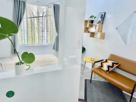 Căn Hộ Xịn Xò – Full Nội Thất – Cửa Sổ Lớn Thoáng Mát Ngay Trung Tâm Phú Nhuận