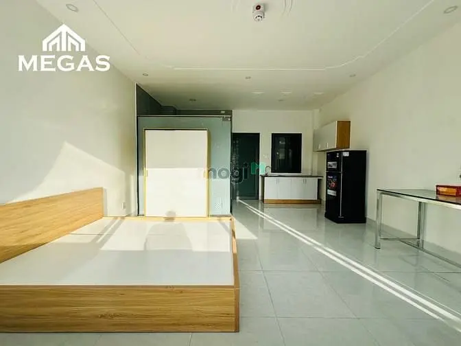 Studio Cửa Sổ To - Full Nội Thất Mới Xây Ngay Cầu Sắt Nguyễn Thái Sơn