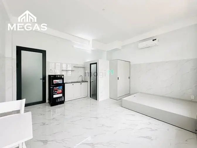 Studio - Ban Công - Full Nội Thất - Mới Xây Ngay Sau Đại Học Ntt