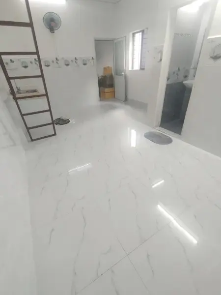 Phòng Máy Lạnh Có Gác Rộng 30M2. Đường Phan Văn Trường. Bến Thành. Quận 1