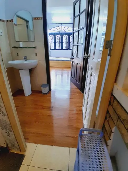 Cho Thuê Phòng Ban Công Rộng 35M2, Vũ Ngọc Phan, Gần Chợ Nguyễn Xí, Đh Văn Lang