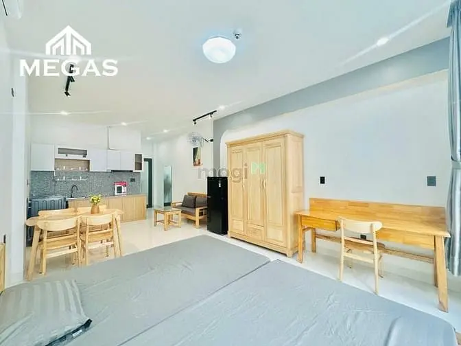 Căn Hộ Studio - Full Nội Thất - Mới Xây Ngay Công Viên Làng Hoa