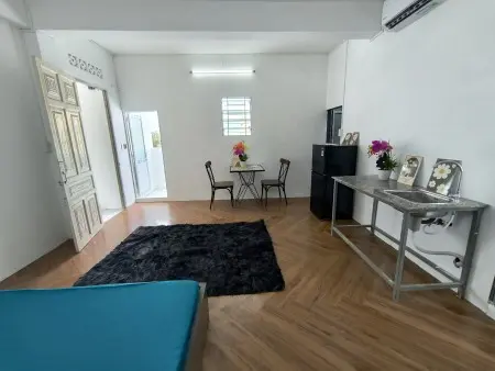 Phòng Rộng Ban Công Cửa Sổ Đường Hậu Giang