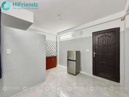 3.300.000/Phòng Thang Máy Ngay Cầu Chữ Y