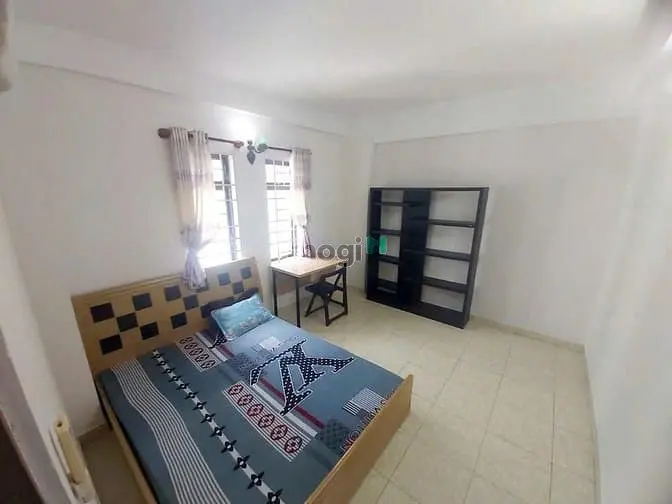 Chung Cư An Dương Vương Thang Bộ), P8, Q5: 76M2, 2P Ngủ, Nt Giá 9Tr/Th