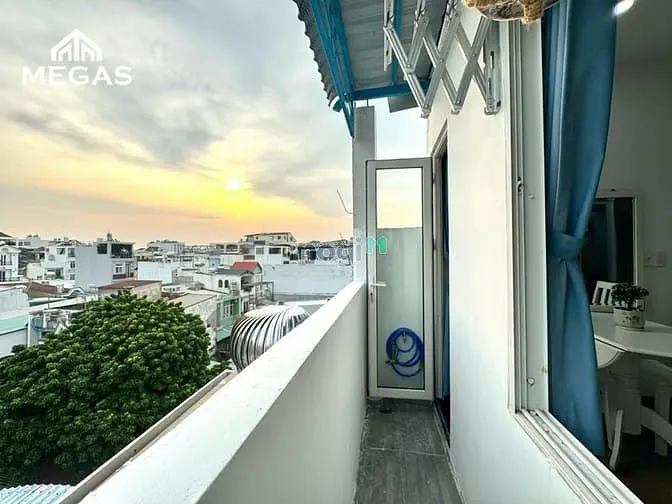 Căn Hộ Studio - Full Nội Thất - Ban Công Ngay Công Viên Làng Hoa