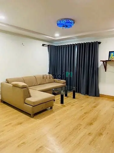 Chung Cư 590 Cmt8, Quận 3: 100M2, 3P Ngủ, 15Triệu, Ban Công