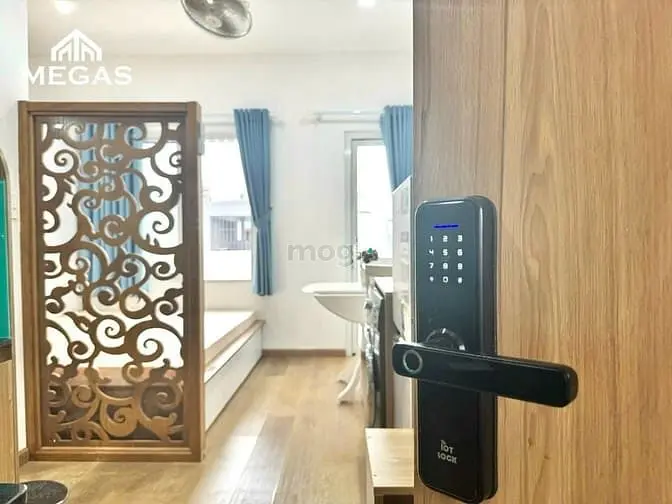 Căn Hộ Studio - Full Nội Thất - Ban Công Ngay Công Viên Làng Hoa