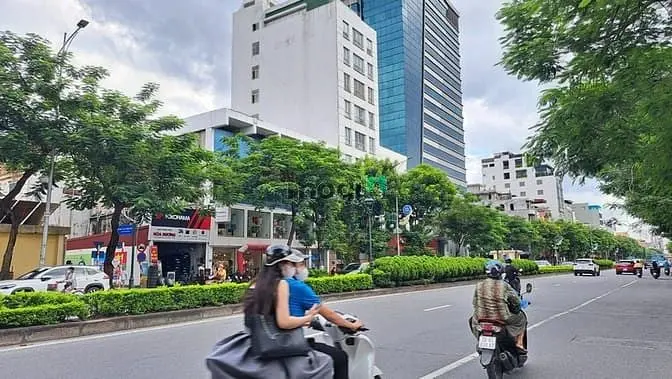 Bán Mặt Phố Nguyễn Văn Cừ | 176M2 | Mặt Tiền 7.5M | Giá Chỉ 65 Tỷ