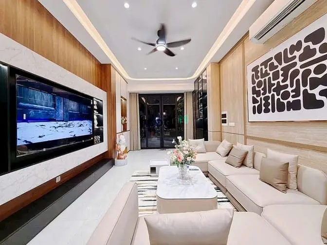 Nhà Phố Xây Dựng Tâm Huyết - Phong Cách Âu Châu - Kdc Tân Quy Đông