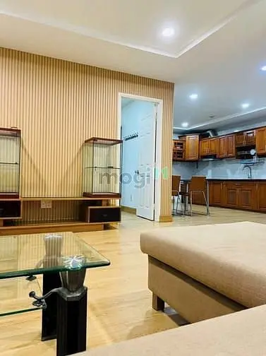 Chung Cư 590 Cmt8, Quận 3: 100M2, 3P Ngủ, 15Triệu, Ban Công