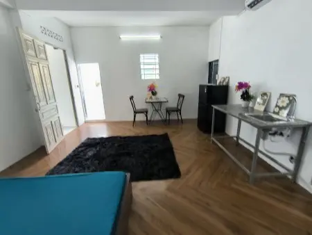 Phòng Rộng Ban Công Cửa Sổ Đường Hậu Giang