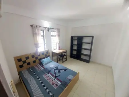 Chung Cư An Dương Vương Thang Bộ), P8, Q5: 76M2, 2P Ngủ, Nt Giá 9Tr/Th