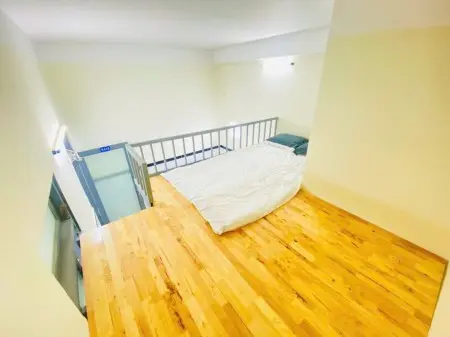 Phòng Rộng, Gác Cao Như Hình Ngay Trường Chinh, Khu Công Nghiệp Tân Bình.