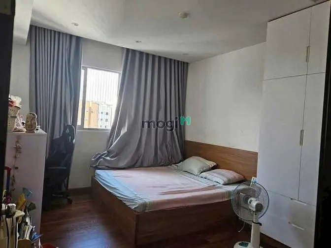 Giá 15Tr/Th, C/C Screc,Trường Sa,Q3, Căn Góc, 100M2, 3Pn, 2Wc, Nhà Mới