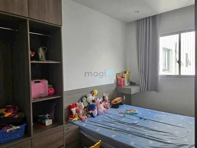 Giá 15Tr/Th, C/C Screc,Trường Sa,Q3, Căn Góc, 100M2, 3Pn, 2Wc, Nhà Mới